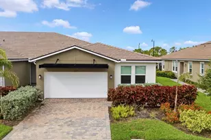 12371 Hearts Ease St, Venice, FL 34293 - Photo 2