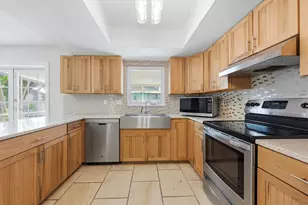 4089 King Richard Dr, Sarasota, FL 34232 - Photo 12
