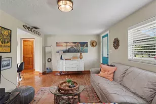 3035 Hillview St, Sarasota, FL 34239 - Photo 6