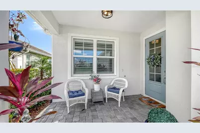 8152 Sternway Road, Sarasota, FL 34240 - Photo 6