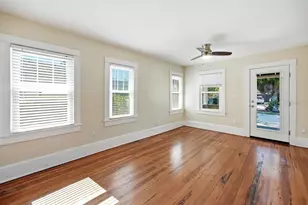 2048 5th St, Sarasota, FL 34237 - Photo 4