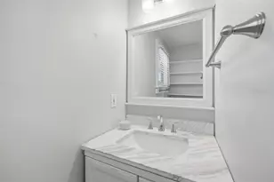 2048 5th St, Sarasota, FL 34237 - Photo 24