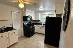 1105 58th St S, Saint Petersburg, FL 33707 - Photo 12