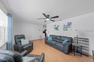 1105 58th St S, Saint Petersburg, FL 33707 - Photo 6