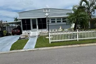 607 50th Ave Terrace W, Bradenton, FL 34207 - Photo 1