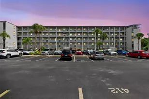 3074 Lake Bayshore Dr, Bradenton, FL 34205 - Photo 1