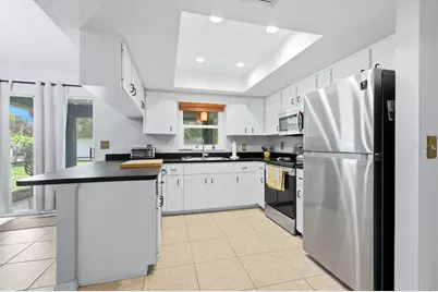 5874 Covington Way, Sarasota, FL 34232 - Photo 22