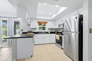 5874 Covington Way, Sarasota, FL 34232 - Photo 22