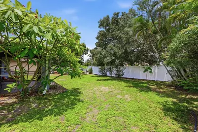5874 Covington Way, Sarasota, FL 34232 - Photo 14