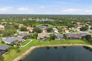 6915 Honeysuckle Trail, Lakewood Ranch, FL 34202 - Photo 56