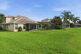 6915 Honeysuckle Trail, Lakewood Ranch, FL 34202 - Photo 54