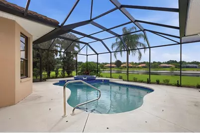6915 Honeysuckle Trail, Lakewood Ranch, FL 34202 - Photo 48