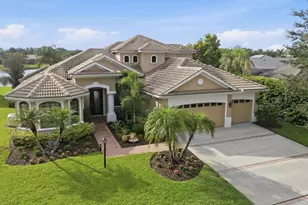 6915 Honeysuckle Trail, Lakewood Ranch, FL 34202 - Photo 1