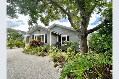 2703 10th Avenue W, Bradenton, FL 34205 - Photo 1