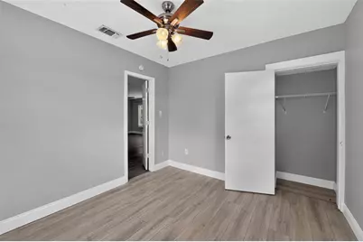 5235 Robin Lane N, Saint Petersburg, FL 33714 - Photo 14