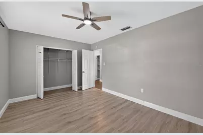 5235 Robin Lane N, Saint Petersburg, FL 33714 - Photo 16