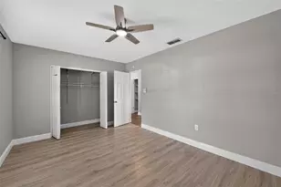 5235 Robin Ln N, Saint Petersburg, FL 33714 - Photo 16