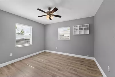 5235 Robin Lane N, Saint Petersburg, FL 33714 - Photo 20