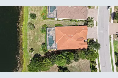 7005 Whittlebury Trail, Lakewood Ranch, FL 34202 - Photo 56