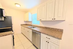 1708 Bayshore Gardens Pkwy, Bradenton, FL 34207 - Photo 4