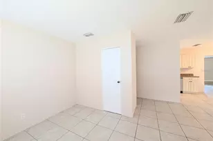 1708 Bayshore Gardens Pkwy, Bradenton, FL 34207 - Photo 16