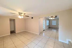 1708 Bayshore Gardens Pkwy, Bradenton, FL 34207 - Photo 10