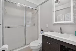 600 Manatee Ave, Holmes Beach, FL 34217 - Photo 38