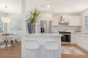 2719 Temple St, Sarasota, FL 34239 - Photo 10
