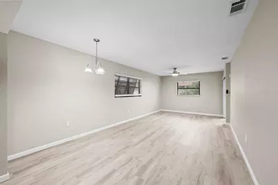 7217 Cloister Drive #203, Sarasota, FL 34231 - Photo 4