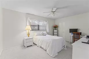 4308 Pasadena Cir, Sarasota, FL 34233 - Photo 18