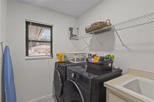 4308 Pasadena Cir, Sarasota, FL 34233 - Photo 30