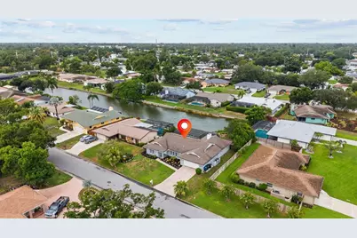 4308 Pasadena Circle, Sarasota, FL 34233 - Photo 44
