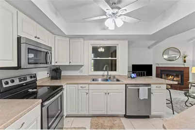 4308 Pasadena Circle, Sarasota, FL 34233 - Photo 10