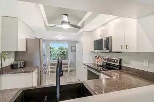 9320 Clubside Cir, Sarasota, FL 34238 - Photo 12