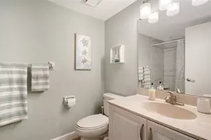 9320 Clubside Cir, Sarasota, FL 34238 - Photo 22