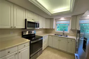 3625 Longmeadow, Sarasota, FL 34235 - Photo 10