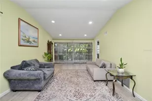 5677 Summerside Ln, Sarasota, FL 34231 - Photo 10