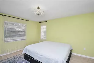 5677 Summerside Ln, Sarasota, FL 34231 - Photo 14