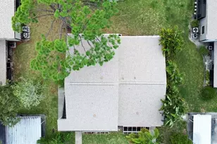 5677 Summerside Ln, Sarasota, FL 34231 - Photo 4