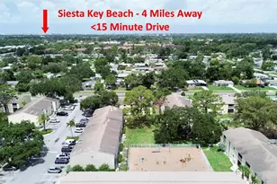 5677 Summerside Ln, Sarasota, FL 34231 - Photo 32
