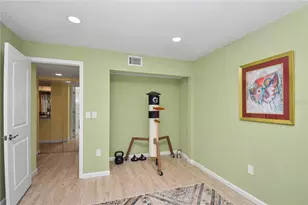 5677 Summerside Ln, Sarasota, FL 34231 - Photo 22