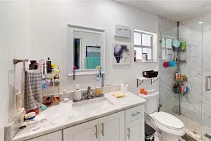 303 29th St E, Palmetto, FL 34221 - Photo 16