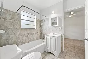 2425 9th Ave E, Bradenton, FL 34208 - Photo 10