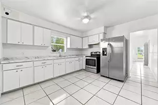 2425 9th Ave E, Bradenton, FL 34208 - Photo 12