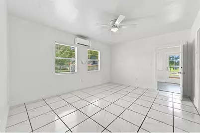 2425 9th Avenue E, Bradenton, FL 34208 - Photo 6