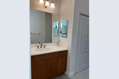 12051 Thornhill Court, Lakewood Ranch, FL 34202 - Photo 28