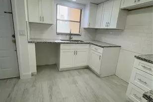 16340 Dublin Cir, Fort Myers, FL 33908 - Photo 10