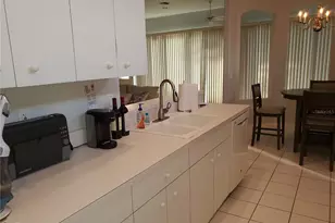 1141 Southlake Ct, Venice, FL 34285 - Photo 10