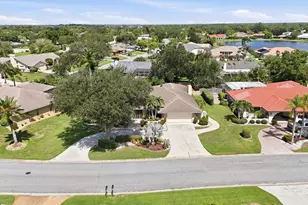 5511 Country Lakes Trail, Sarasota, FL 34243 - Photo 2