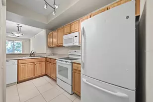 5701 Bentgrass Dr, Sarasota, FL 34235 - Photo 8